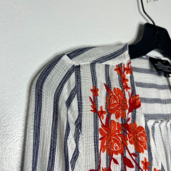 Angie Women's Striped Ivory Blue Embroidered Boho Top Long Sleeve Size S NWT - Picture 5 of 11